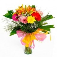 Lirios y gerberas