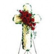 Cruz de flores blancas