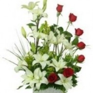 Rosas y lirios