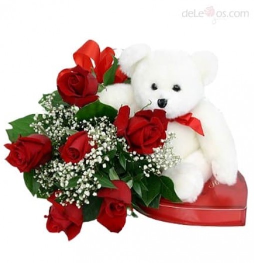 Bouquet de 6 rosas. Incluye Chocolates y Oso