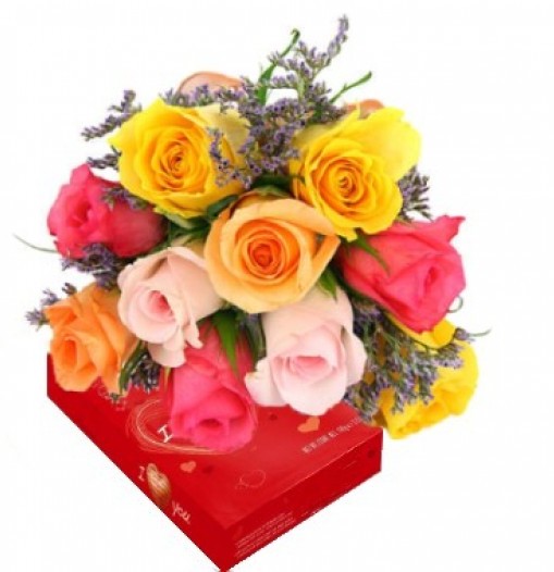 Bouquet de 12 rosas multicolor. Incluye Chocolates